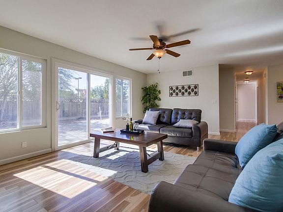 5th image of 737 Monterey Ln