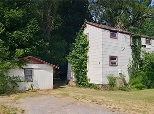 7721 Park Ave, Ontario, NY 14519