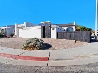 3291 N Sandspring Dr, Palm Springs, CA 92262