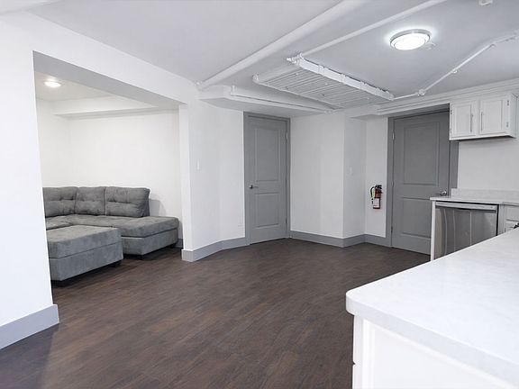 4th image of 306 Bryant Ave #1
