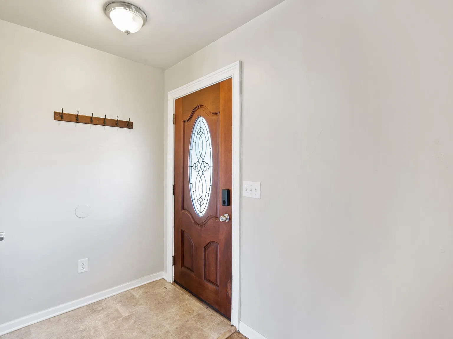 4 bed, 1652 sqft, $2,486 — Photo 4