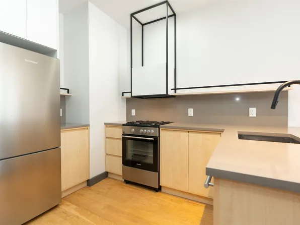 424 Arlington Avenue image 15 of 25