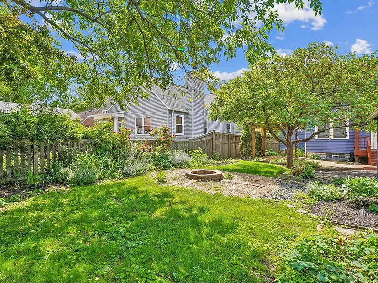 94 Acton Rd — Photo 6