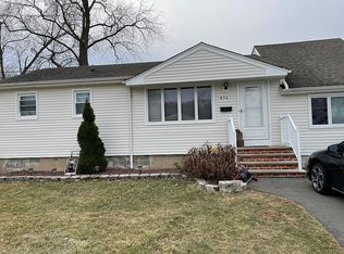 836 Eva St, Piscataway, NJ 08854