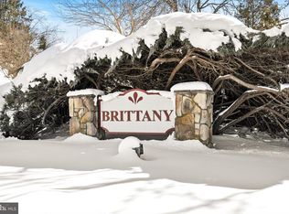 83 Tennyson Dr, Plainsboro, NJ 08536