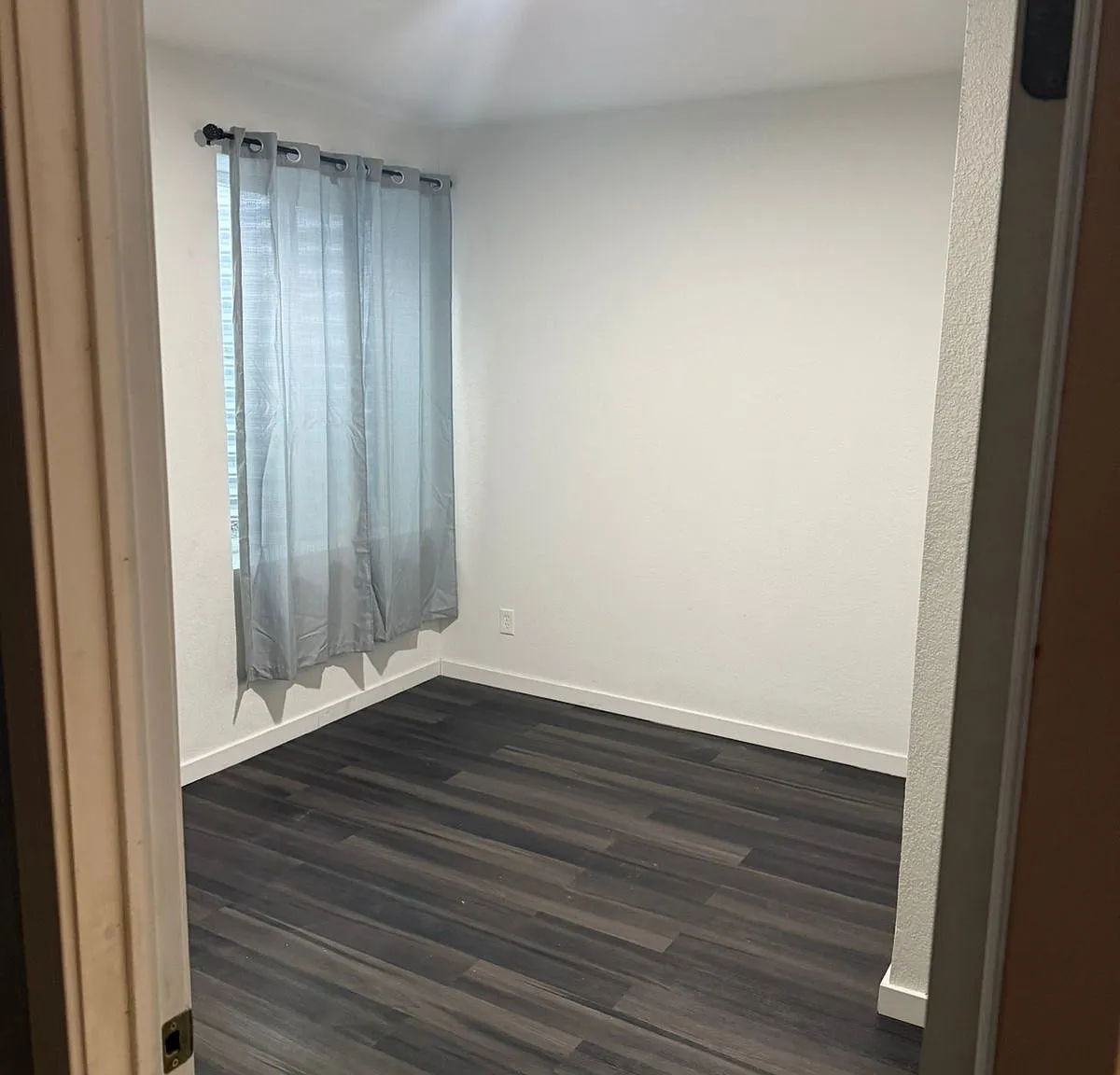 2 bed, 899 sqft, $1,600 — Photo 3