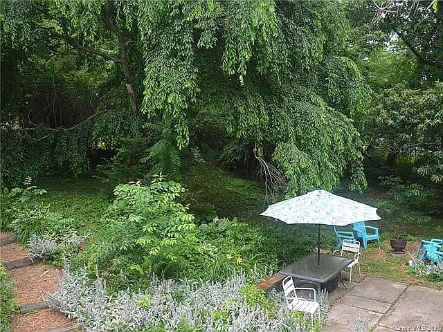 31 Cherokee Rd — Photo 6