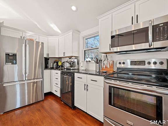 4th image of 4 Martin Trail