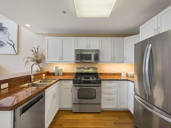 4th image of 350 N 2nd St APT 307