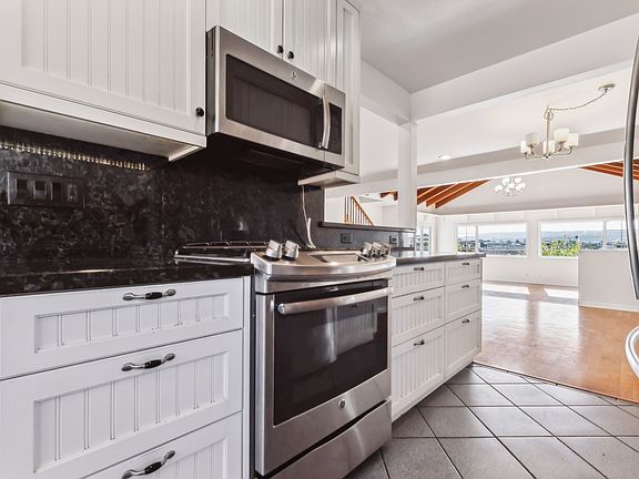 5th image of 5406 Carmelynn St