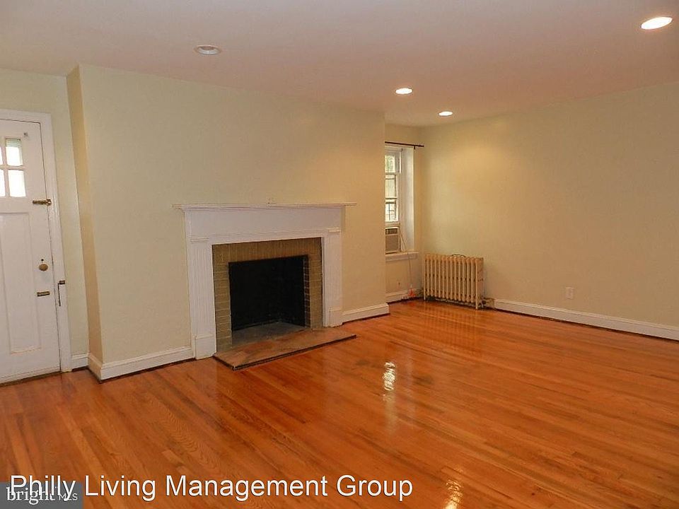 2nd image of 26-30 S 22nd St #9311992