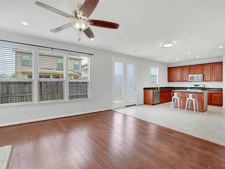 10514 Kentington Oak Dr — Photo 17