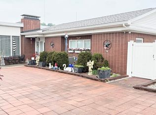 414 E Main St, Clarksburg, WV 26301