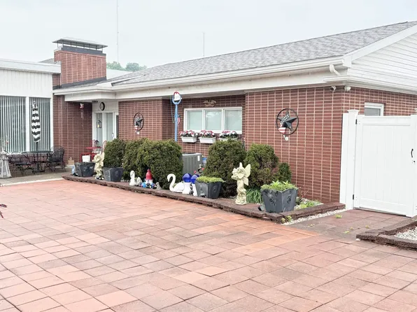 414 E Main St, Clarksburg, WV 26301
