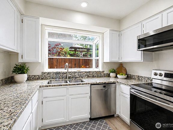 4th image of 3112 Wells Avenue S