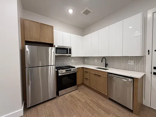 40 Lembeck Ave Photo 1