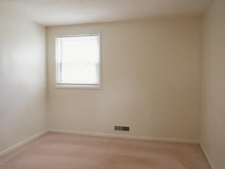 1127 Edgewood Ave — Photo 8