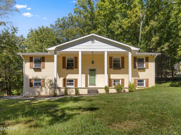 209 Highland Dr, Harriman, TN 37748