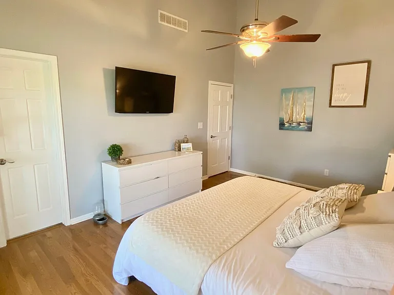 2540 Cedar Ridge Dr — Photo 22