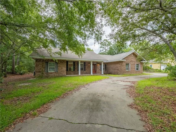 805 Littlefield St, Jesup, GA 31546