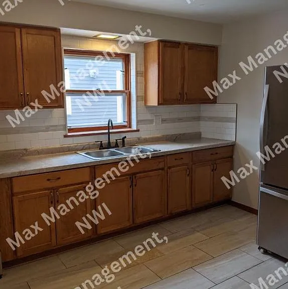 4232 Drummond St #1 — Photo 9