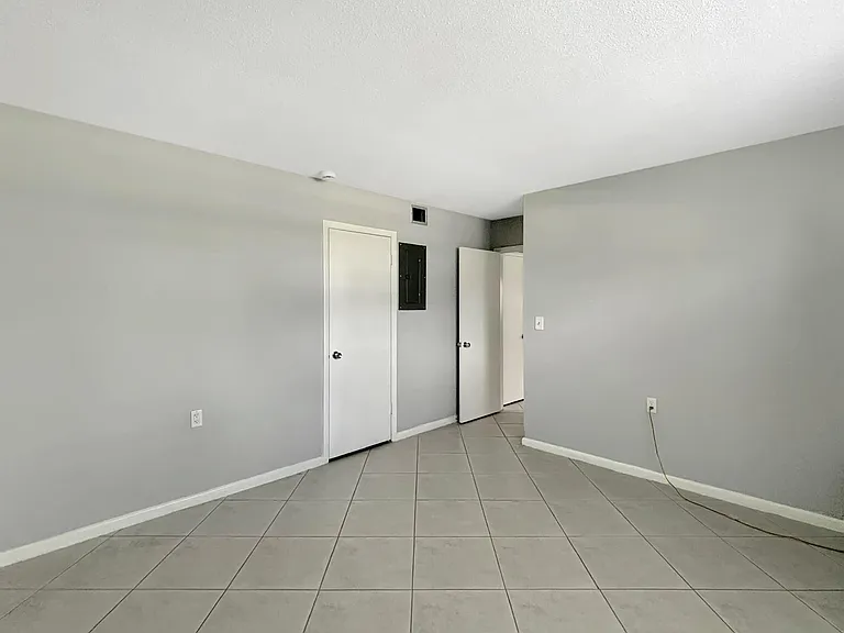 3154 Meridian Way S #6 — Photo 19