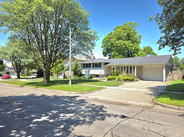 130 Champlain Cres, Kitchener, ON N2B 2Y6