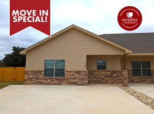 1669 Sabine Rd #3B-2BA-1350SQFT, Little River Academy, TX 76554