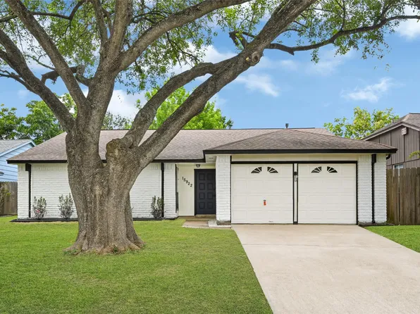 15922 Beechnut St, Houston, TX 77083