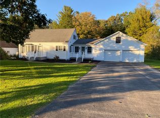 595 Golf Course Rd, Aliquippa, PA 15001