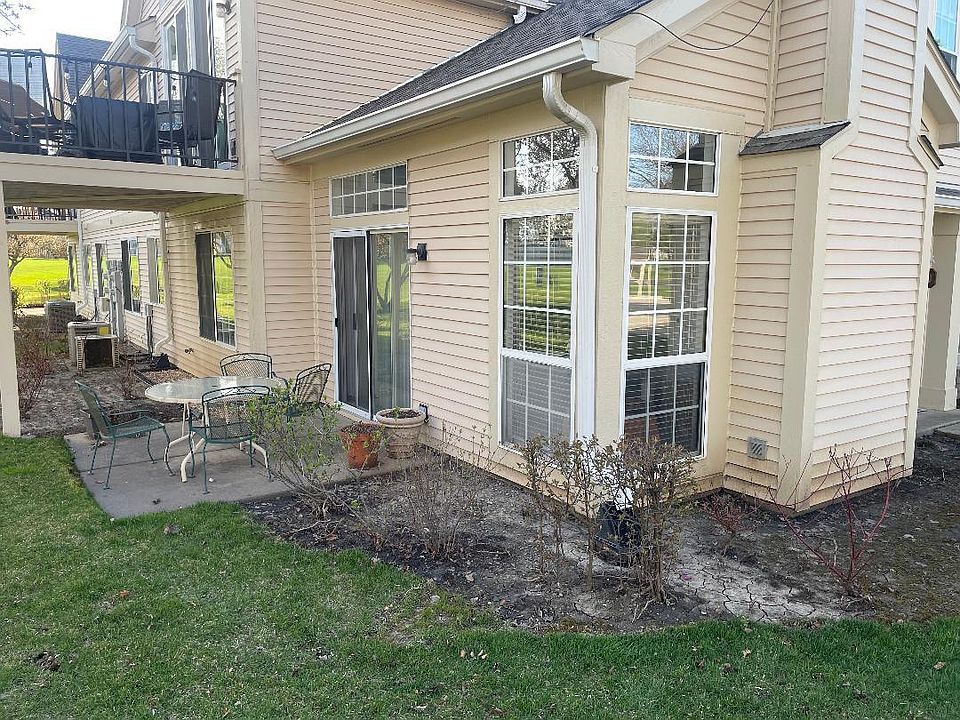 2nd image of 370 Ashford Cir Unit 1