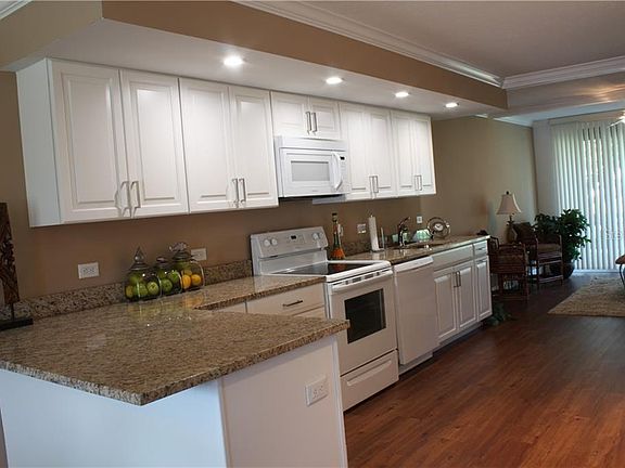 5th image of 4715 Bay St NE APT 120