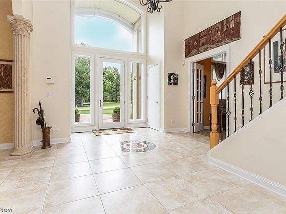 2nd image of 24400 Union Cir