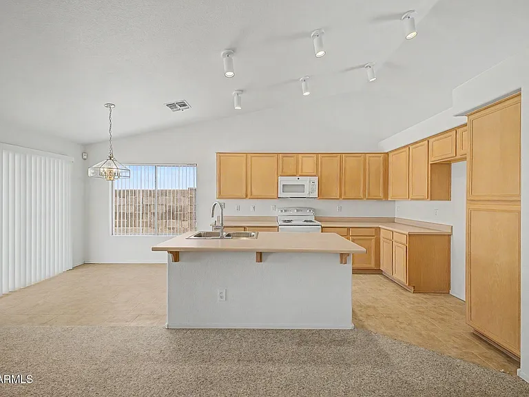 1407 W Bluefield Ave — Photo 8