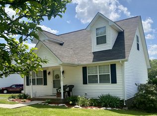 520 Sun Cir, Shelbyville, TN 37160