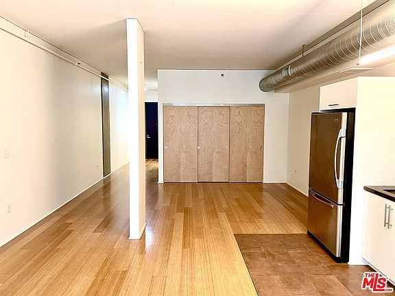 5th image of 1111 S Grand Ave APT 602