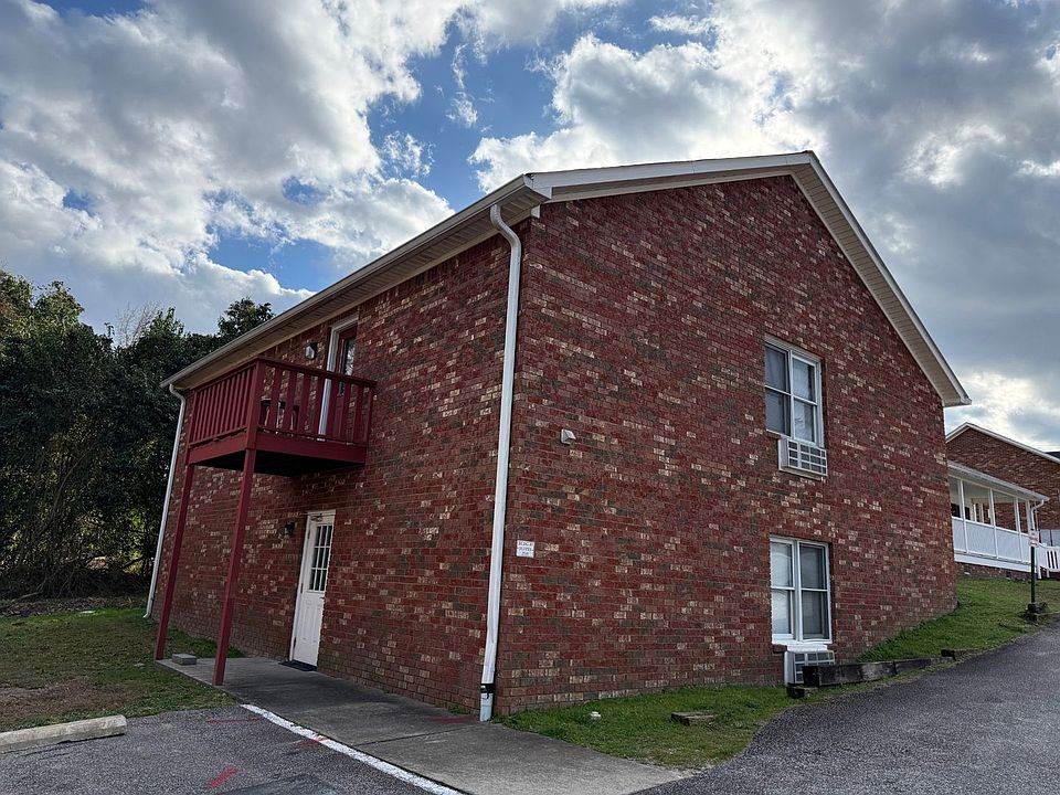1st image of 609 S Lake Dr #Slake609-29