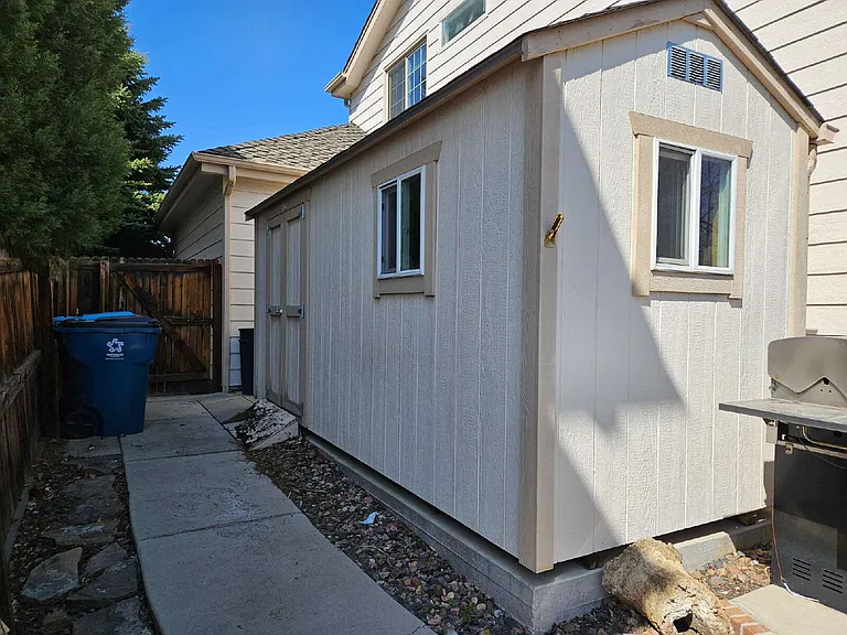 8842 W Ida Pl — Photo 33