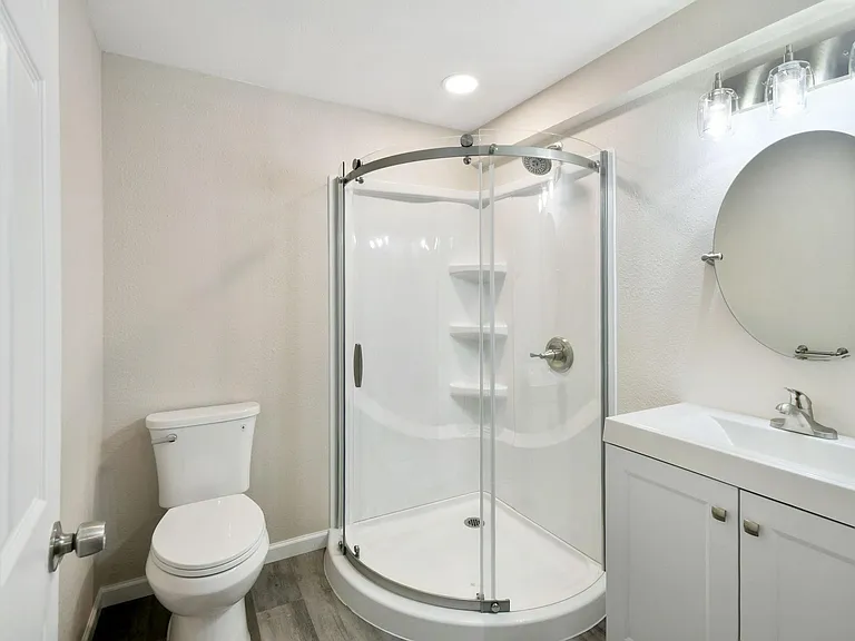 1194 Eagle Dr — Photo 25