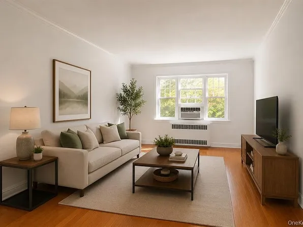 76-36 113th St #B2, Forest Hills, NY 11375