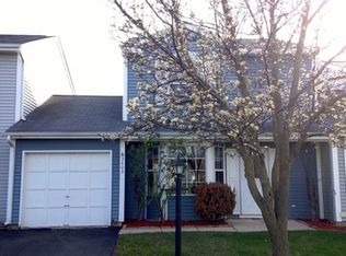 3403 York Ln, Island Lake, IL 60042