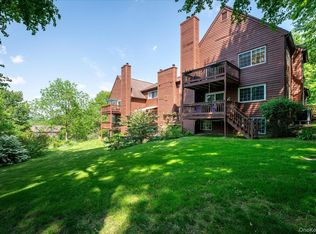 806 Orchard Hill Ln, Brewster, NY 10509