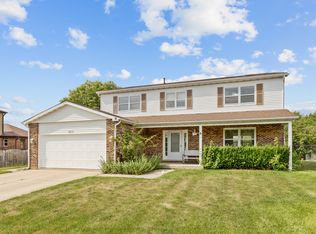829 N Dovington Dr, Hoffman Estates, IL 60169