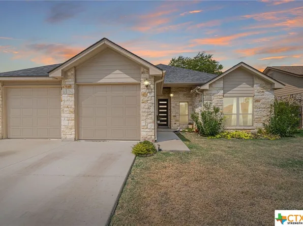 168 Greenway Dr, Seguin, TX 78155