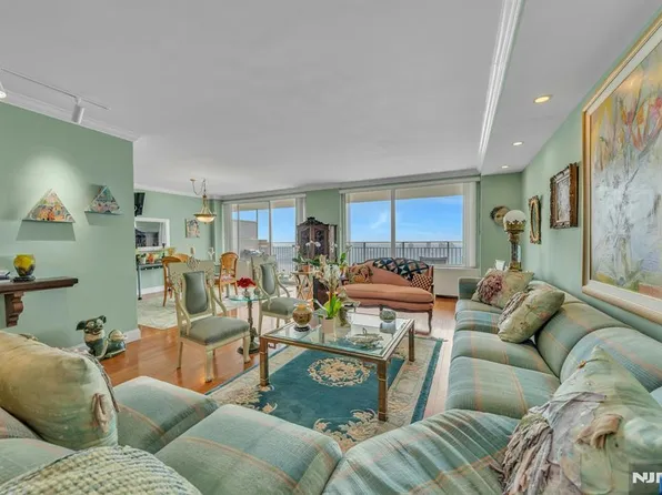 1530 Palisade Ave APT 30G, Fort Lee, NJ 07024