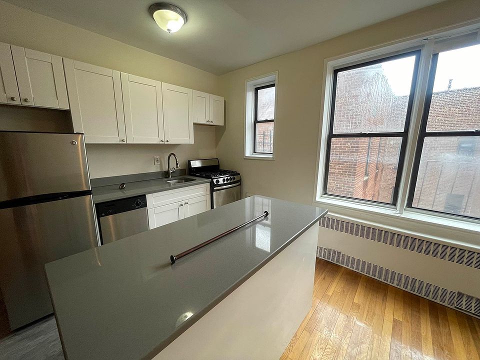 1st image of 175 Hawthorne St APT 6K