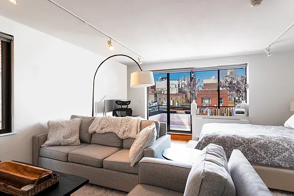 Sold by Compass | media 1