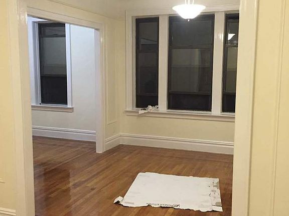 5th image of 3405 33rd St Bsmt 2