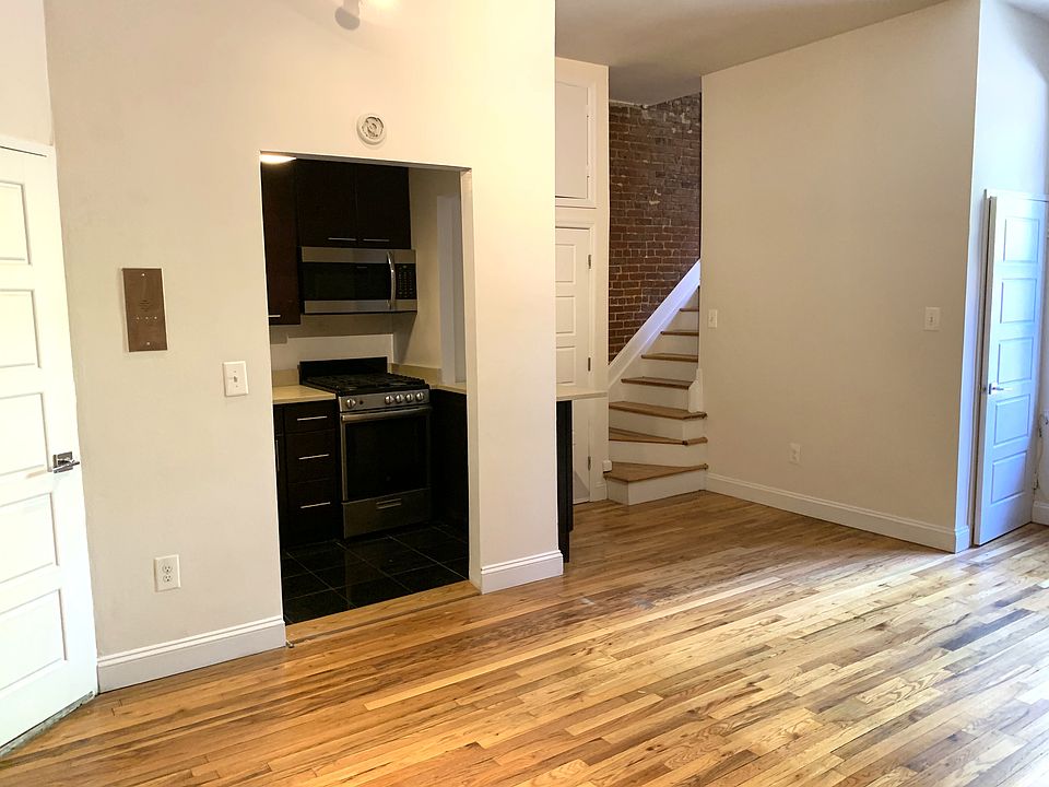 1st image of 151 W 82nd St APT 6W
