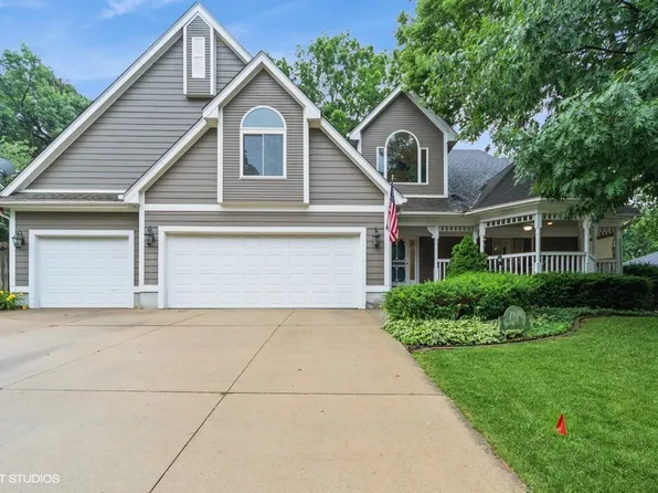 7100 Holcomb Ave, Urbandale, IA 50322